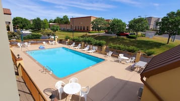 Seasonal outdoor pool