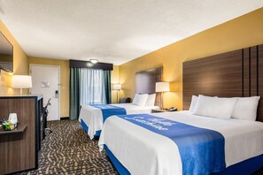 Premium bedding, desk, laptop workspace, iron/ironing board - Days Inn by Wyndham Goodlettsville/Nashville (Goodlettsville)
