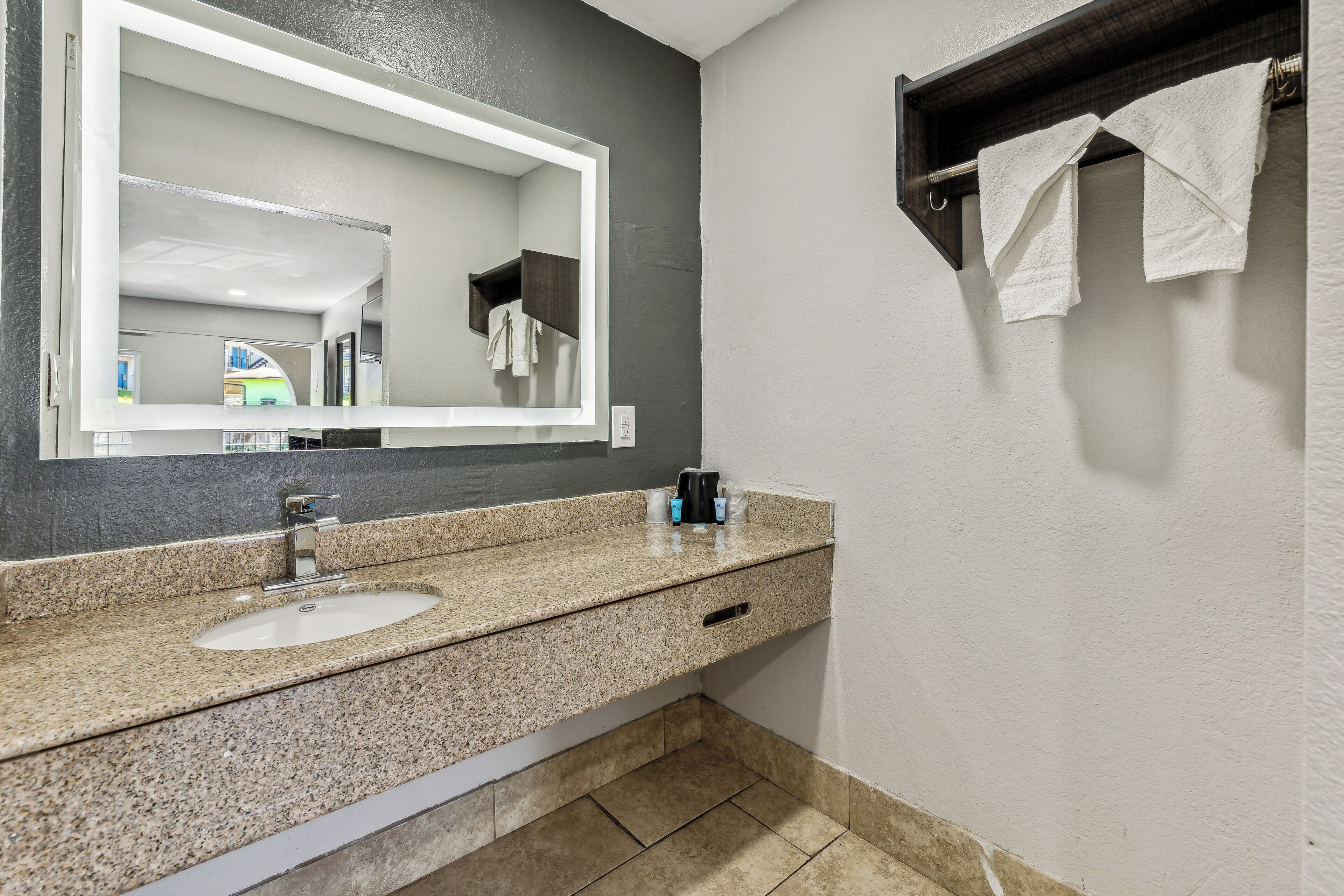 Kamar