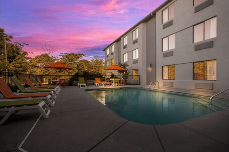 Clarion Pointe Sevierville Pigeon Forge - Image 1