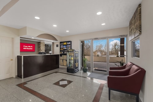 Red Roof Inn Crossville