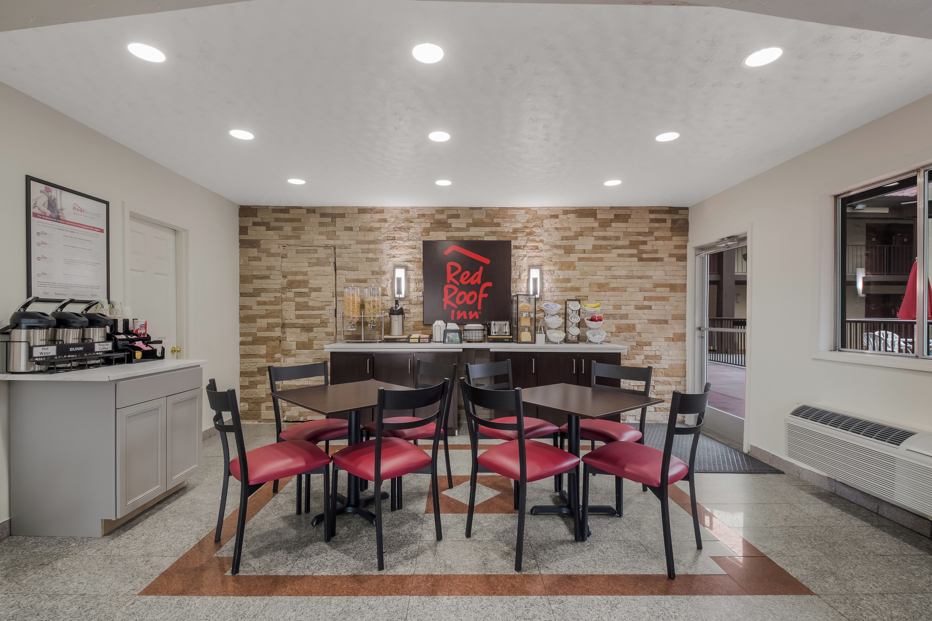 Breakfast area