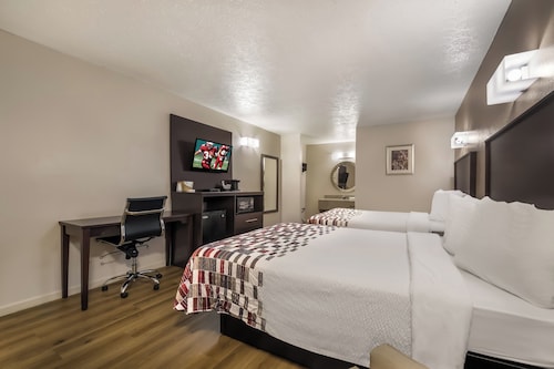 Red Roof Inn Crossville
