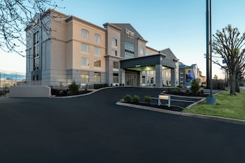 Garner Hotel Murfreesboro West by IHG