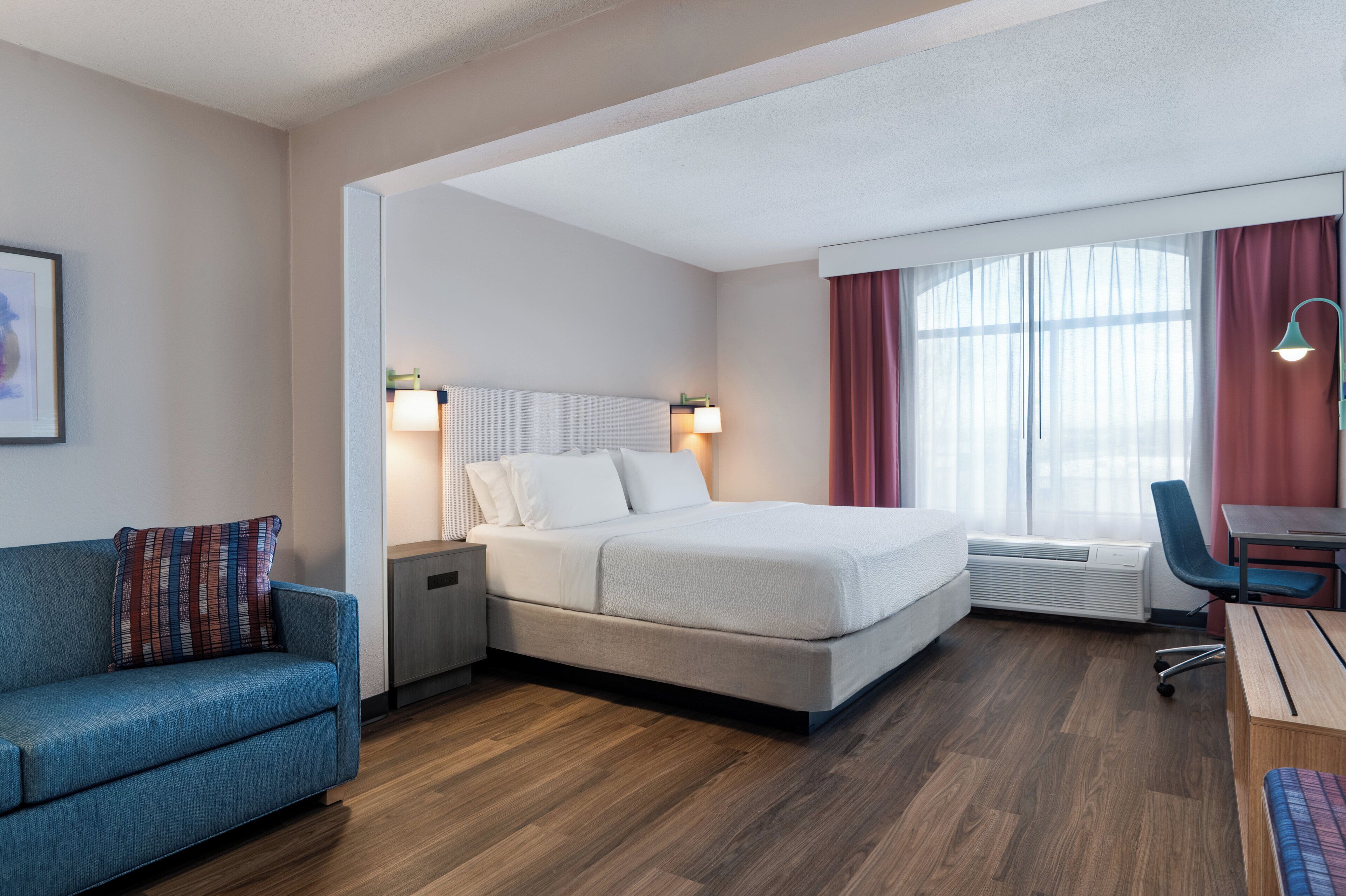 Couette en duvet d'oie, coffres-forts dans les chambres, bureau