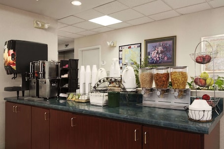 Desayuno buffet incluido todos los días