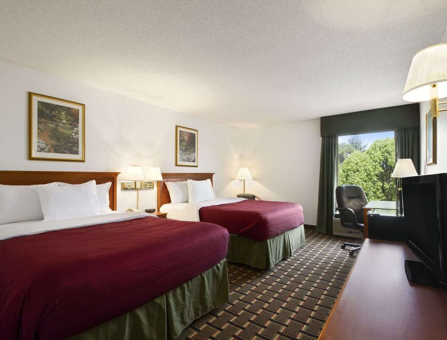 Ropa de cama de alta calidad y escritorio 