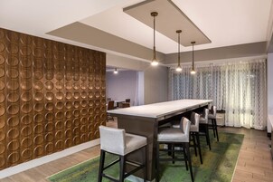 包含每日自助早餐