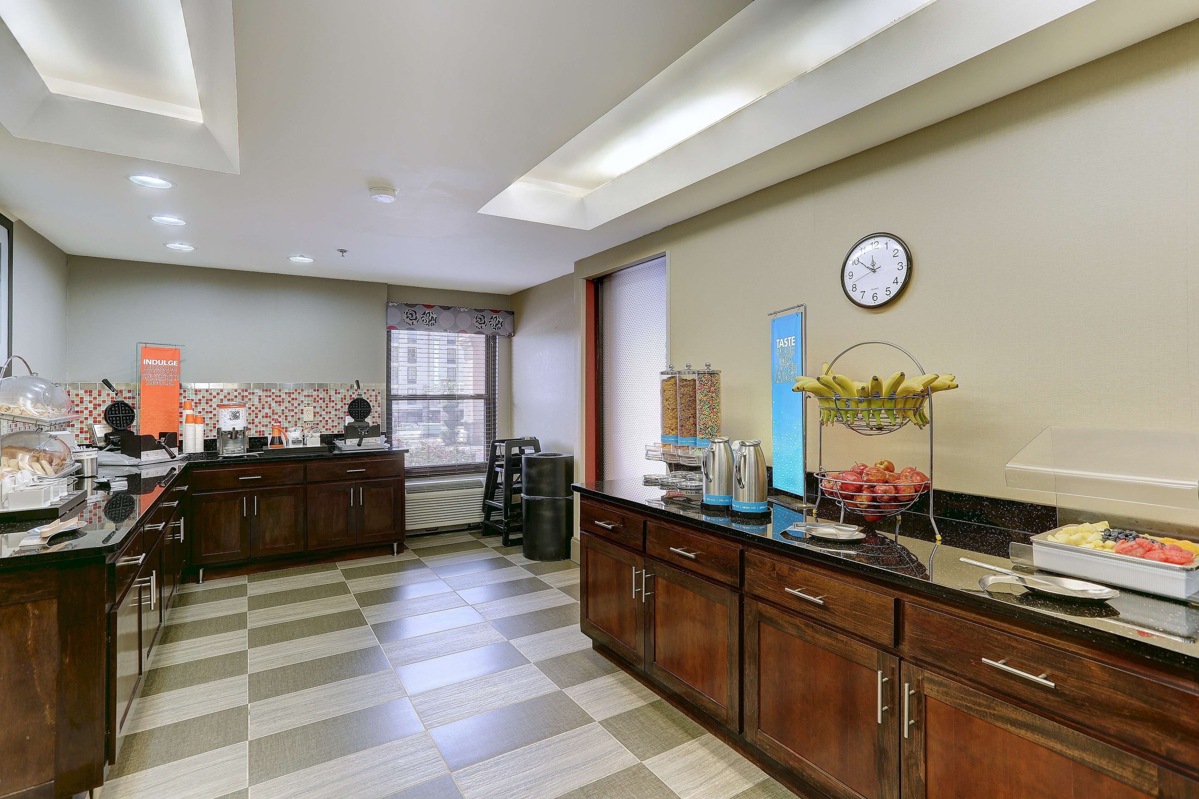 free daily self-service breakfast