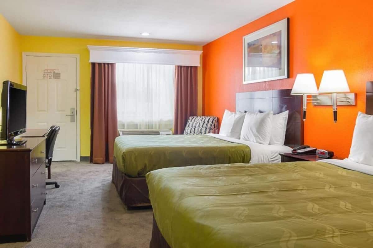 Desk, iron/ironing board, free WiFi, bed sheets