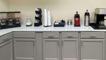 Free continental breakfast on weekdays