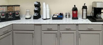 Econo Lodge Inn & Suites Sweetwater I-20