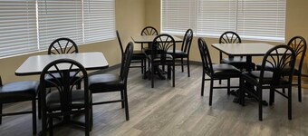 Econo Lodge Inn & Suites Sweetwater I-20