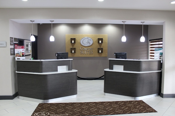 Check-in/check-out kiosk