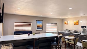 Breakfast area - Comfort Suites Lewisville - Dallas (Lewisville)