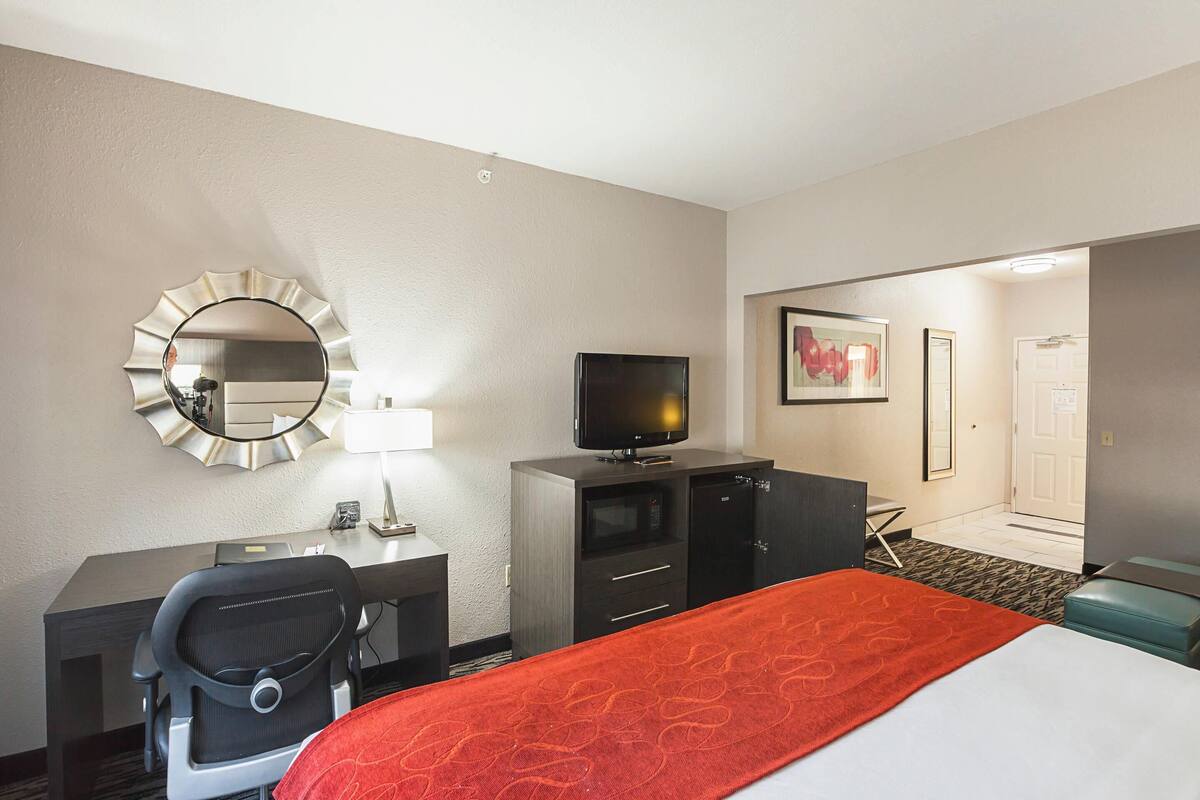 Luxe beddengoed, Select Comfort-bedden, een bureau