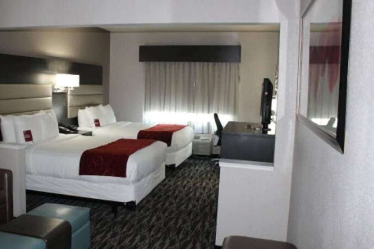 Ropa de cama de alta calidad, camas Select Comfort y escritorio