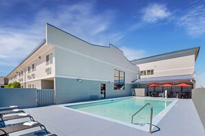 Seasonal outdoor pool