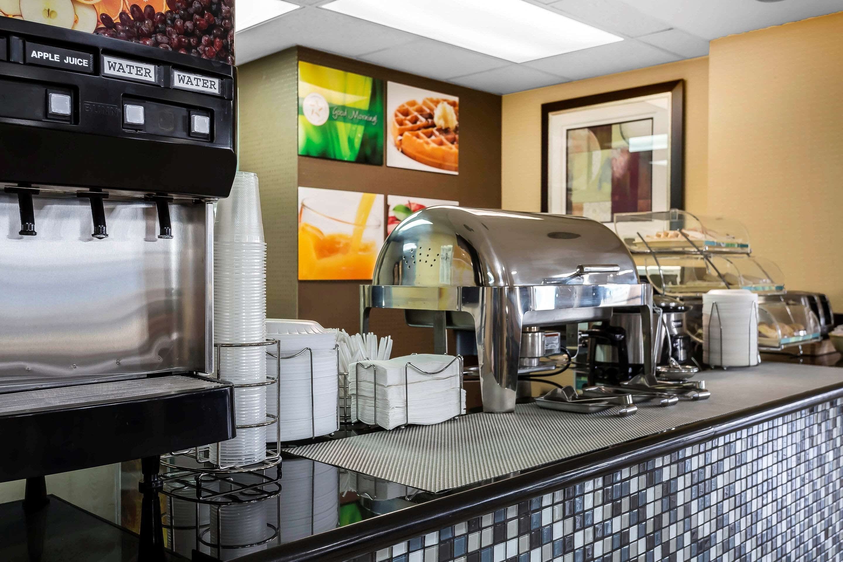 free buffet breakfast