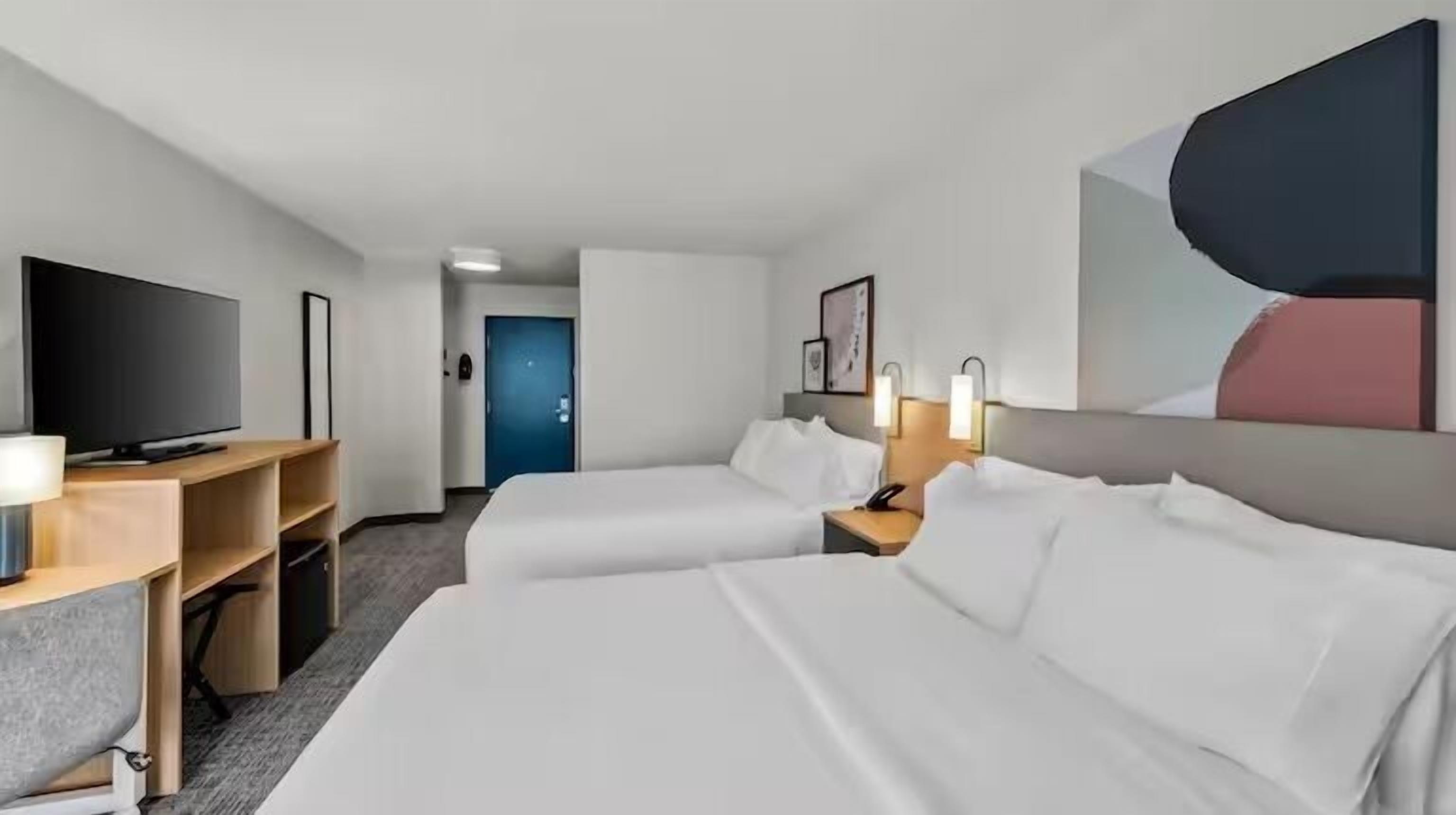 In-room safe, desk, iron/ironing board, free cots/infant beds