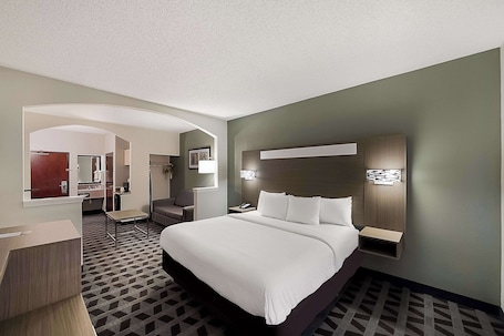 Premium bedding, pillow-top beds, desk, laptop workspace. Quality Inn & Suites Irving DFW Airport South
