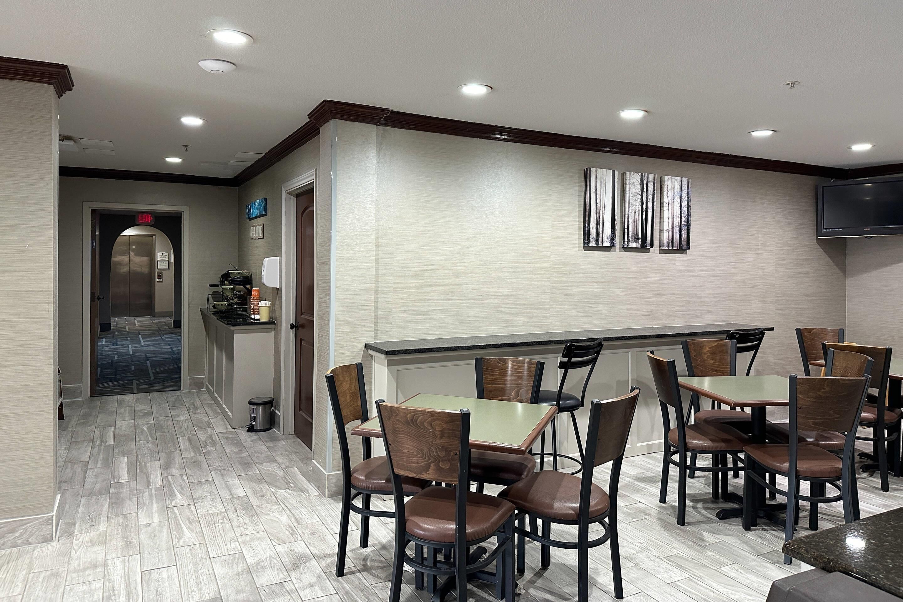 Free daily buffet breakfast