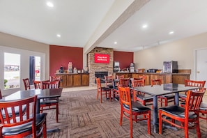 Free daily continental breakfast