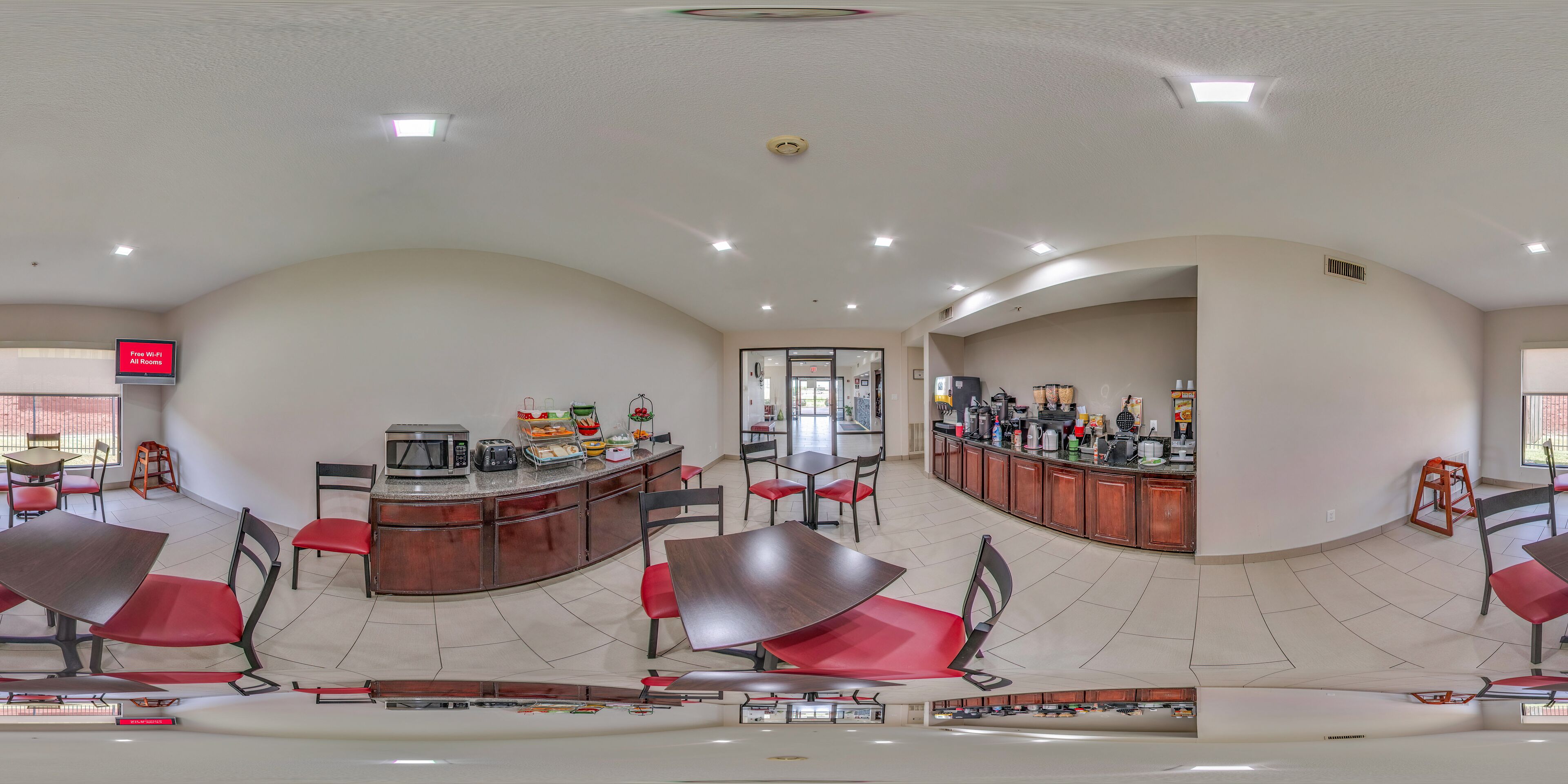 Desayuno continental gratuito y diario