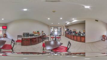 Free daily continental breakfast