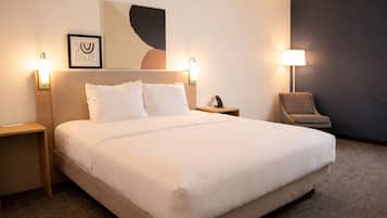 Premium bedding, desk, iron/ironing board, cribs/infant beds