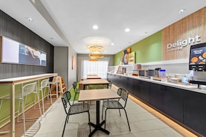 Free daily continental breakfast  - Spark by Hilton Terrell (Terrell)
