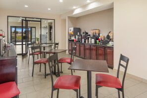 Desayuno continental incluido todos los días