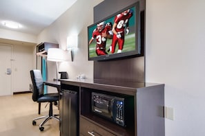 Deluxe Room, 2 Double Beds (Smoke Free) | Desk, blackout drapes, free WiFi, bed sheets