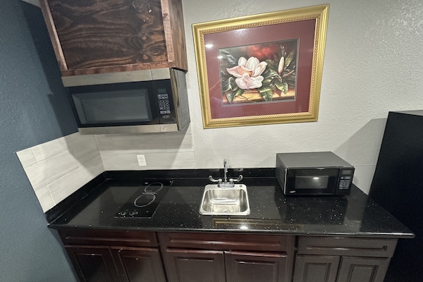 Fridge, microwave