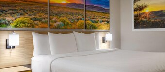 Days Inn by Wyndham Suites Fredericksburg