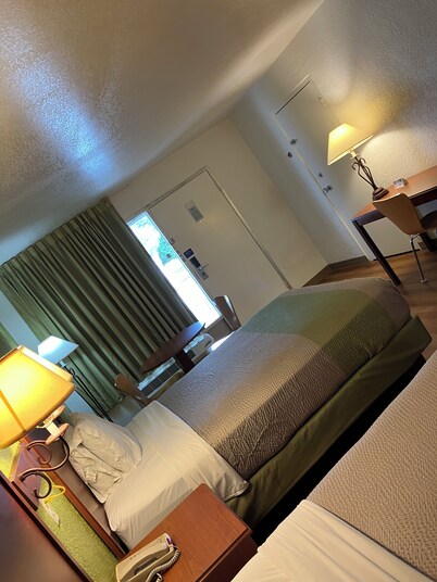 Econo Lodge