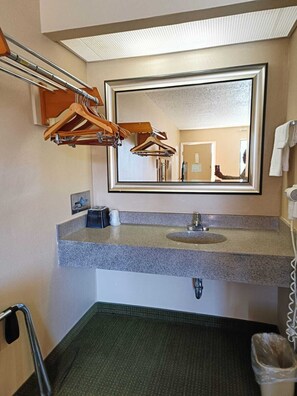 Room, 2 Double Beds, Non Smoking | Bathroom | Free toiletries, hair dryer, towels
