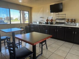 Desayuno para llevar gratuito y diario