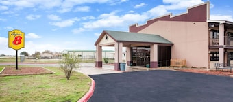 Super 8 by Wyndham Giddings