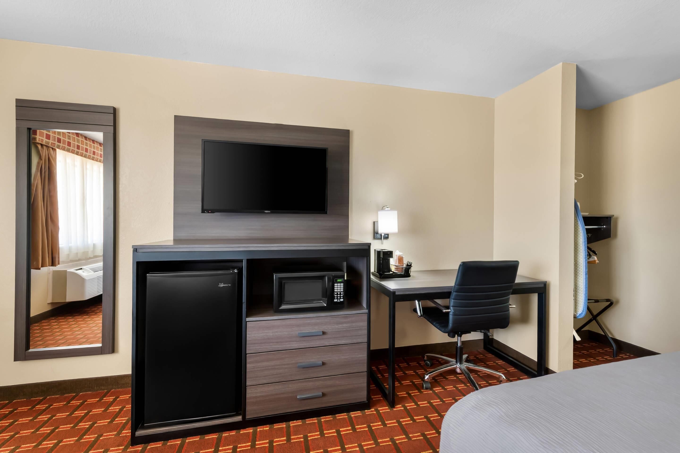 room, 2 queen beds, accessible, non smoking | desk, iron/ironing board, cots/infant beds, rollaway beds