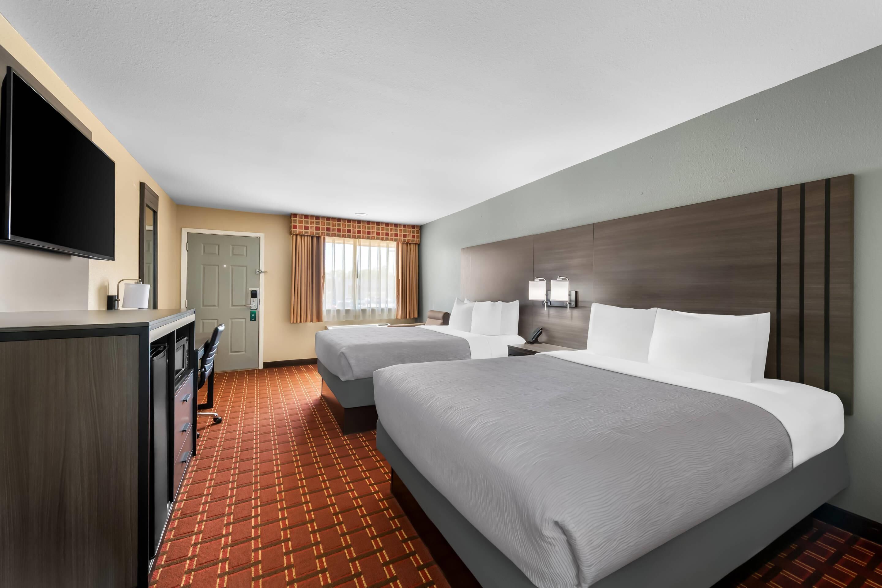 desk, iron/ironing board, cots/infant beds, rollaway beds