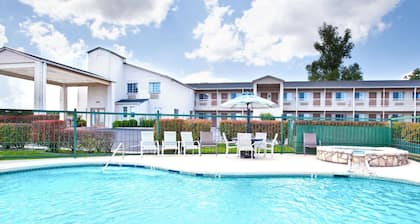 Days Inn by Wyndham Kerrville