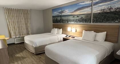 Days Inn by Wyndham Dallas Plano