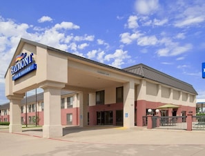 Exterior - Baymont by Wyndham Lewisville (Lewisville)