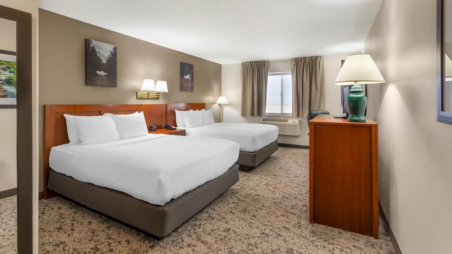 Quality Inn & Suites Fillmore I-15