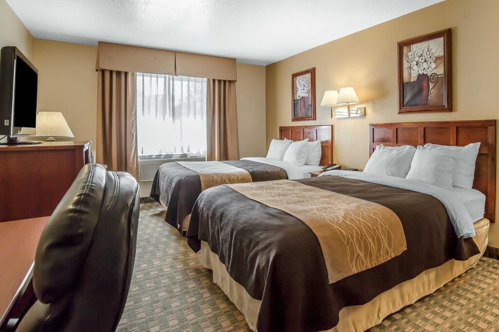In-room safe, desk, laptop workspace, blackout curtains