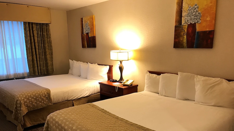 Ramada by Wyndham Draper