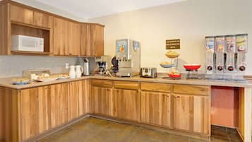 Free daily continental breakfast