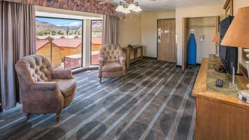 Coffres-forts dans les chambres, bureau, rideaux occultants