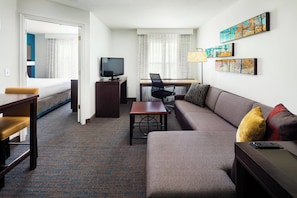 Premium bedding, pillowtop beds, desk, laptop workspace - Residence Inn by Marriott Provo (Provo)